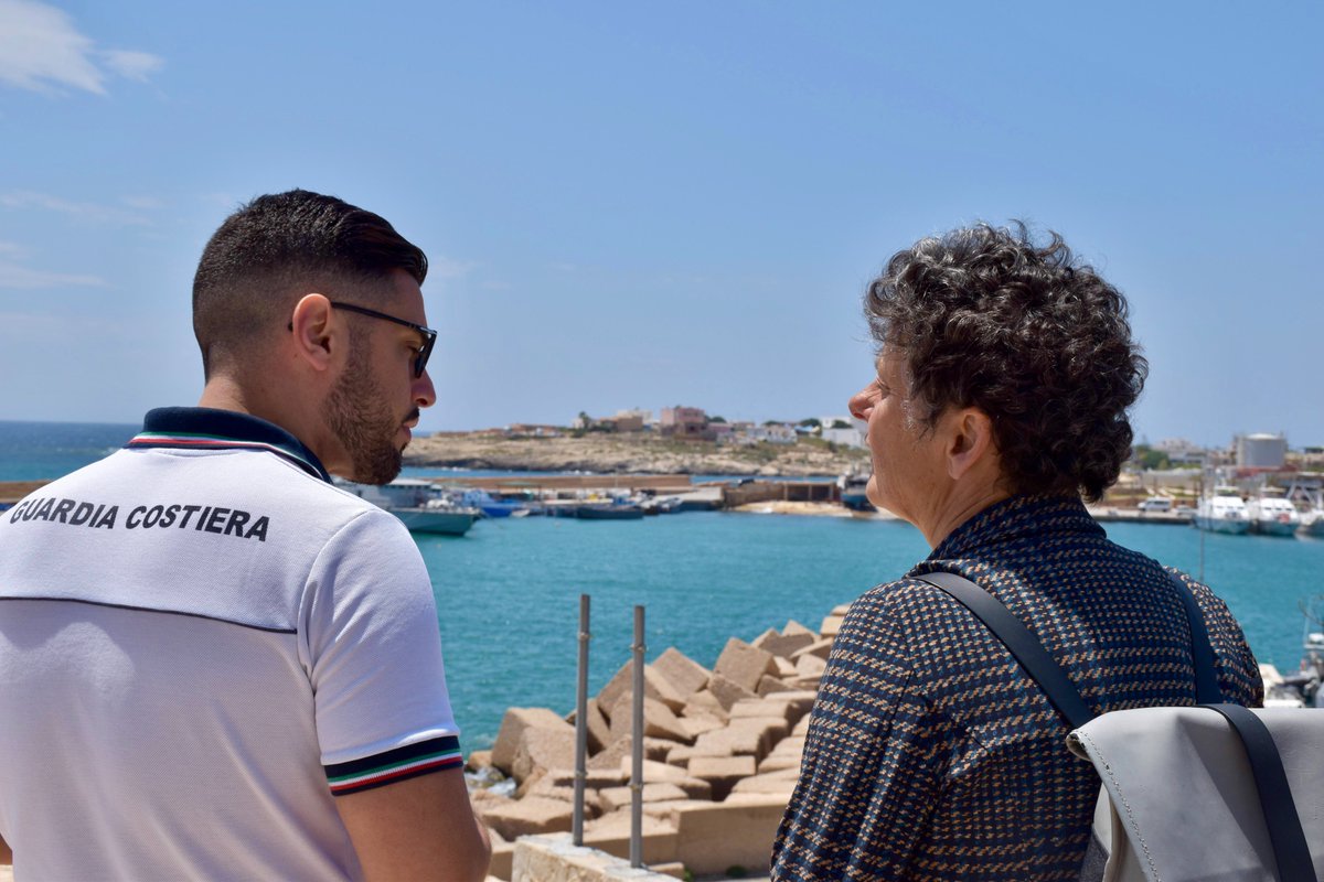 I recently returned from Rome and Lampedusa, where I assessed the crackdown on asylum seekers, migrants and Search and Rescue (SAR) NGOs by Meloni's new legislation. The situation I encountered was extremely grim.🧵