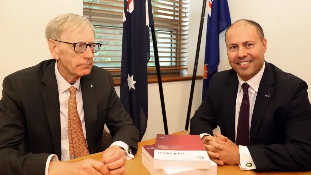 CaraMia200's tweet image. Remember when Justice Hayne who presided over #BankingRC wouldnt give #Josh his media publicity shot -to shake hands, smiling?
Photo #LNPgrifters got w/ His Honour, was the one they deserved! He knew they’d probably ignore most of recommendatns, as a favour to #LNPdonors! #auspol