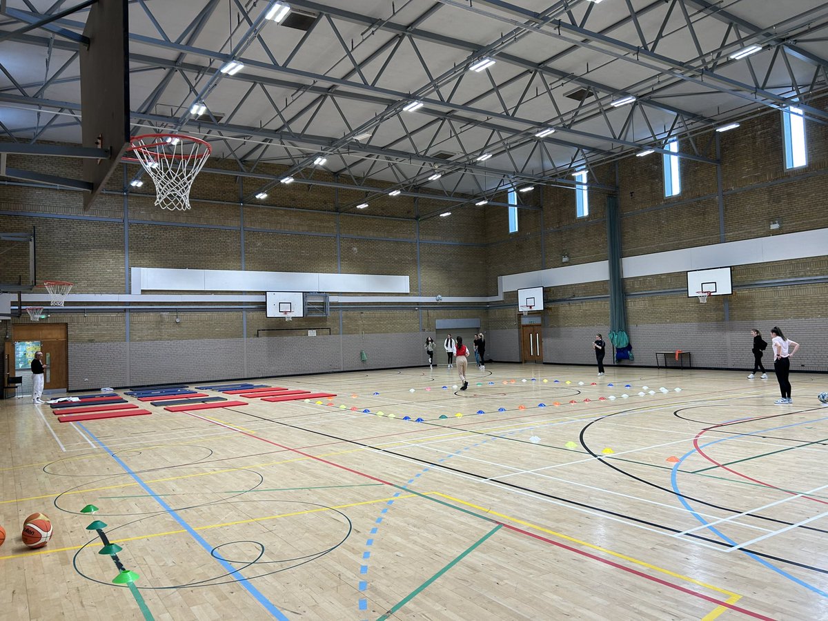 Everyone is ready for the Inveralmond P3 multisports Festival this morning 🙌 <a href="/ActiveWL/">Active West Lothian</a> <a href="/livivillagePS/">Livingston Village PS & ELC</a> <a href="/TorontoPrimary/">TorontoPrimarySchool</a> <a href="/HarrysmuirPS/">Harrysmuir Primary</a> <a href="/wlriverside_ps/">Riverside Primary</a> <a href="/Jideljudo93/">Jidel Judo 93</a> <a href="/InveralmondC/">Inveralmond CHS</a> <a href="/InveralmondP/">Inveralmond PE Dept</a> Thanks to Jidel Judo and the Inveralmond SportsCaptains for the delivery today!