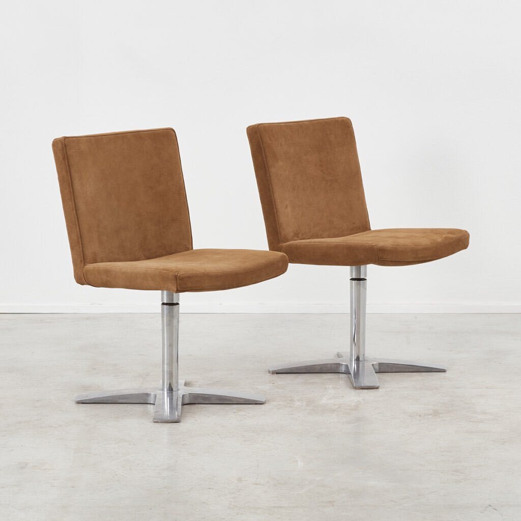 Harri Korhonen suede desk chairs
Inno, Finland, 2000s
(Two available)

Harri Korhonen is a Finnish designer and the founder of Inno. His award-winning work challenges the design principles of functionality and sincerity. We believe them to be from his ‘S… instagr.am/p/Csk-sy0v8vc/