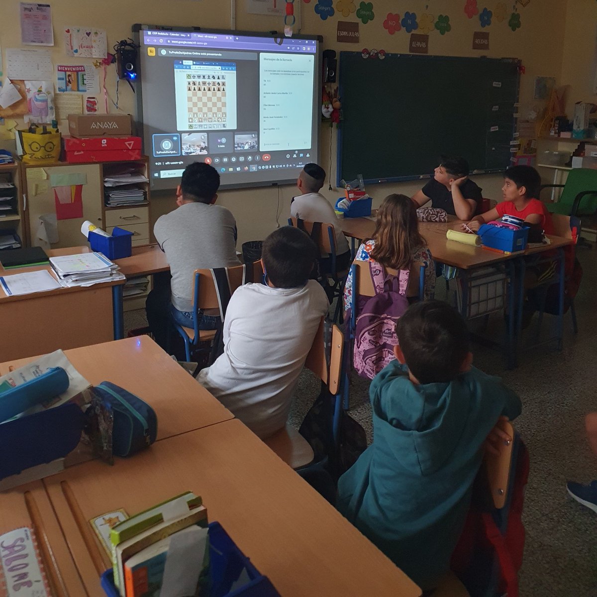 TuProfeDAjedrez's tweet photo. ¡Buenos días! 
Os dejamos algunas fotos del proyecto de AJEMATES con la Diputación de Málaga. Muchísimas gracias a todos los colegios y municipios que han participado en estas jornadas de ajedrez y matemáticas. ¡Estamos muy contentos con la gran acogida que ha tenido este año! https://t.co/DmnSd6AZCd