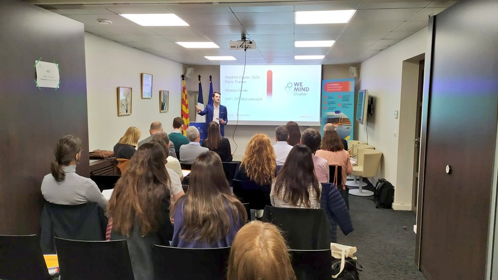 🇨🇵 Tret de sortida a la #MissióParís2023 organitzada pel #CSMC i <a href="/accio_cat/">ACCIÓ</a>. Viatgem a París, on explorarem l'ecosistema públic i privat del sector #SalutMental, #Assistencial i #SilverEconomy.

Dia 1️⃣:
🏙️ Oficines d'<a href="/accio_cat/">ACCIÓ</a>
👥 Expert sessions
👉🏼 Visita al <a href="/BrocaLivingLab/">Broca Living Lab</a>