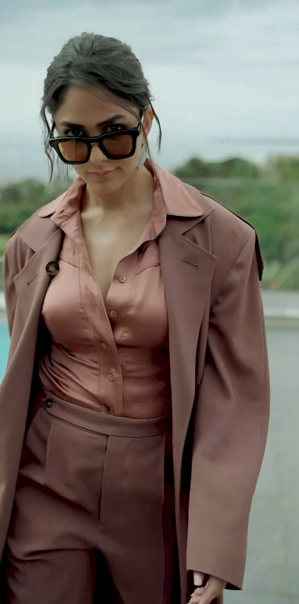 FwzNKxIaMAAD4qG?format=jpg&name=medium