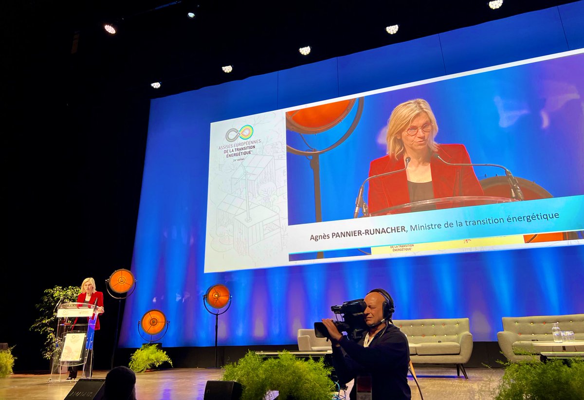 Très heureux d’accueillir @AgnesRunacher à #Bordeaux pour l’ouverture des #AssisesTE organisées  par @BxMetro 🌿
Collectivement, nous devons impulser une dynamique nouvelle pour aller plus vite et plus fort afin de réussir la transformation énergétique de notre pays !