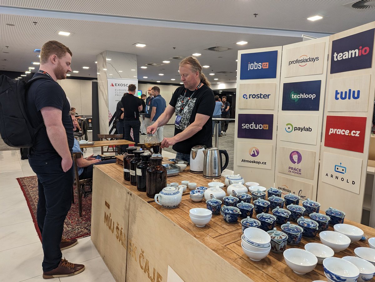 DevOpsDaysPrg's tweet image. Coffee break? How about a tea break?! 🍵 Stop by for a delicious tea at @lmc_eu booth at #DevOpsDaysPrague