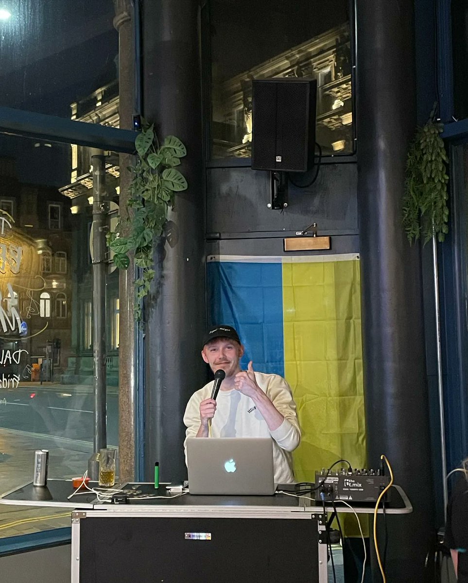 The Angus tweet media