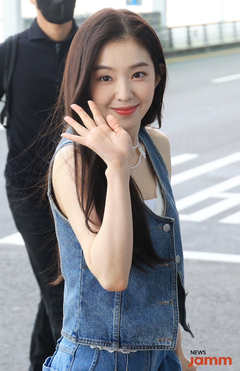 aey-on-twitter-rt-chobomseulrene-pov-your-long-time-crush