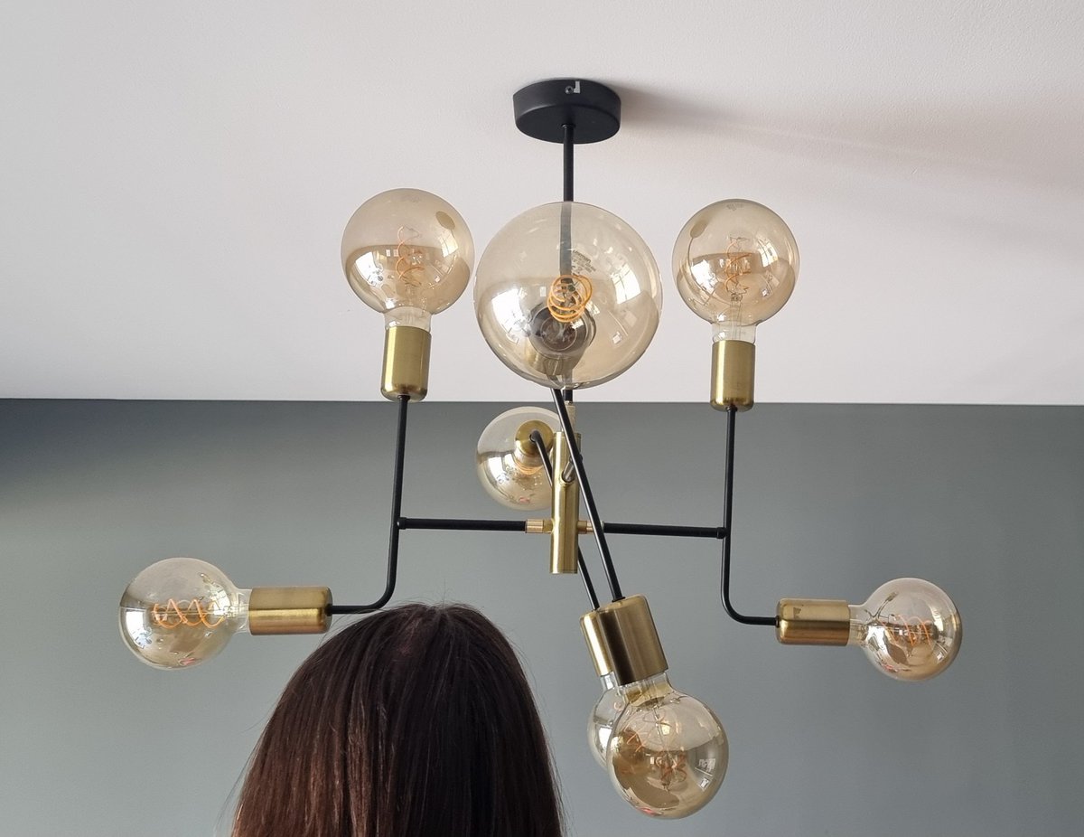 mapgiedev's tweet image. Hostile interior design.
#tallPeopleProblems