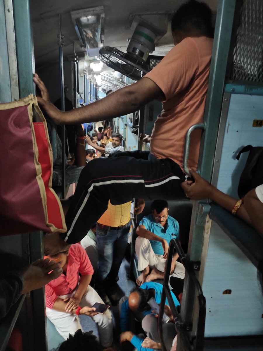 Poorva express ( 12303) howrah - new delhi 
situation of sleeper couch,we can't move anywhere.Maximum passengers of this coach are traveling with general ticket.Take some steps against this situation.We are suffering a lot. @RailMinIndia @RailwaySeva @indianrailway