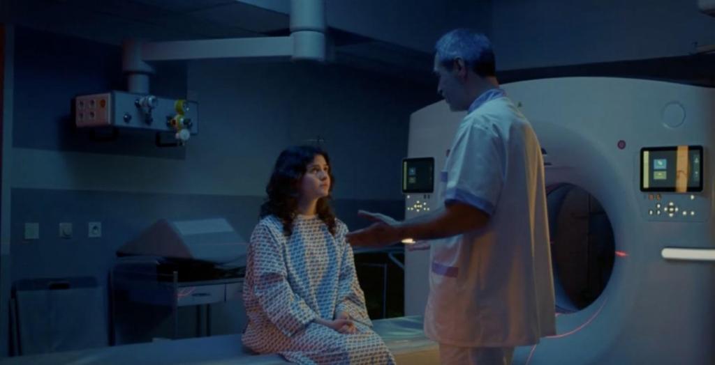 Emarketing_fr's tweet photo. [La Créa de la semaine] « Chaque jour, ils vivent un marathon au rythme d'un cent mètres », nouvelle campagne de la Maison Nationale des Hospitaliers et orchestrée par l'agence @agenceaustralie 
#AgenceMarketing #AgenceDeCom #marketing
👉https://t.co/5FdeZvls6l https://t.co/OhSFrjQz6B