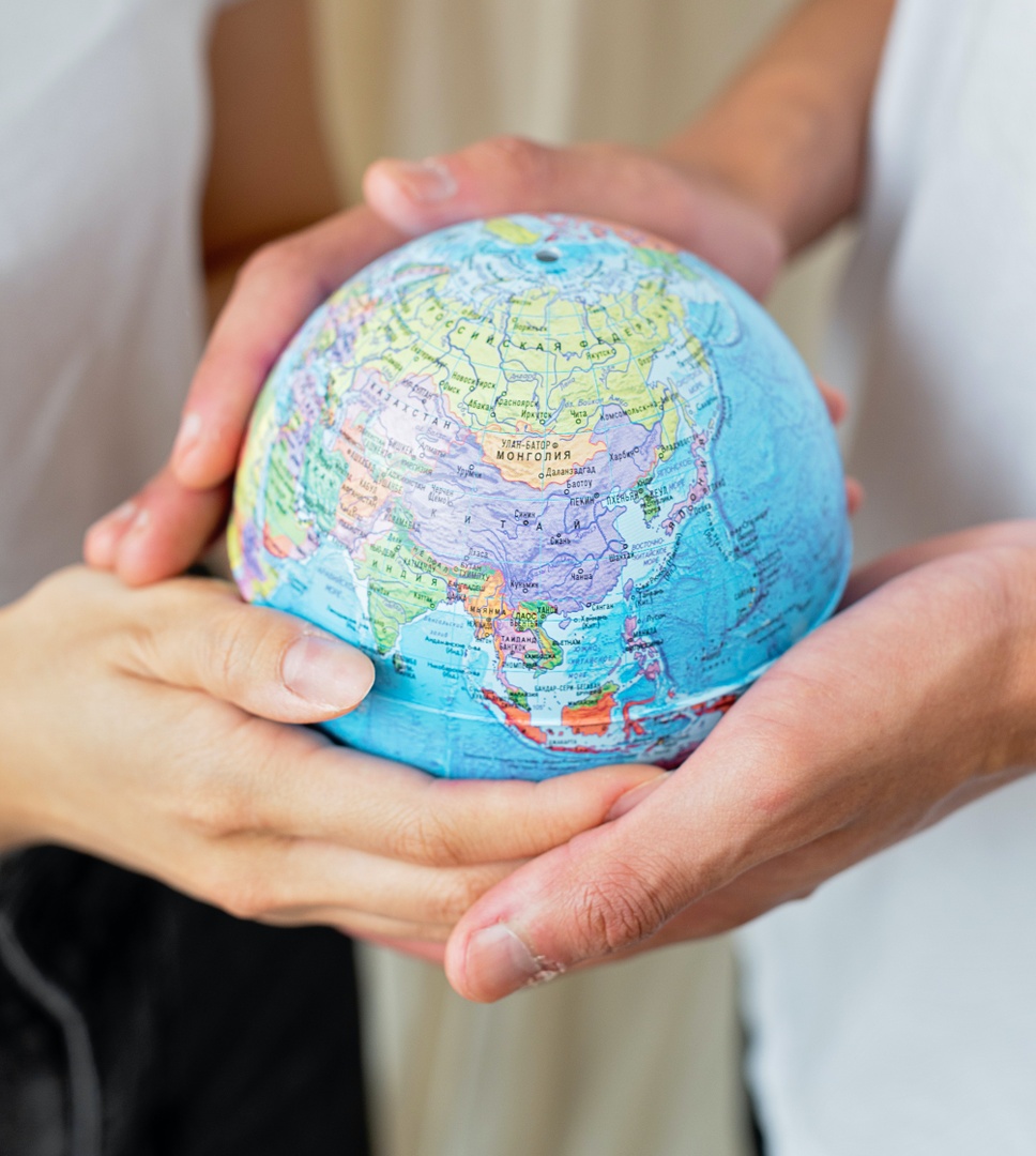 willstabiliti's tweet photo. Let's talk about #TokenisedCarbon.

In simple terms, it's the digital representation of real-world carbon credits on the #Blockchain. 

And it's potential is enormous, with the market expected to hit $50 billion by 2050.

More: https://t.co/PtToZlmNlU https://t.co/HO3bpKWblV