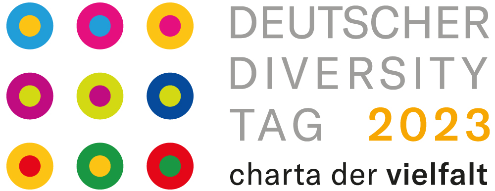 Today is 🌈Diversity Day🌈 with lots of activities in the city center of Jena #DDT23
Visit us in front of the Institute for Anatomy, we'll have a stall together with @microverse_exc, @JenaVersum and @LeibnizFLI and will show visitors different aspects of microbe diversity🦠🧬🧫🧪