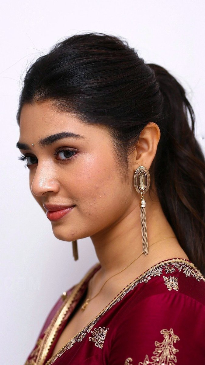 FwzTGAHaQAANkqT?format=jpg&name=medium