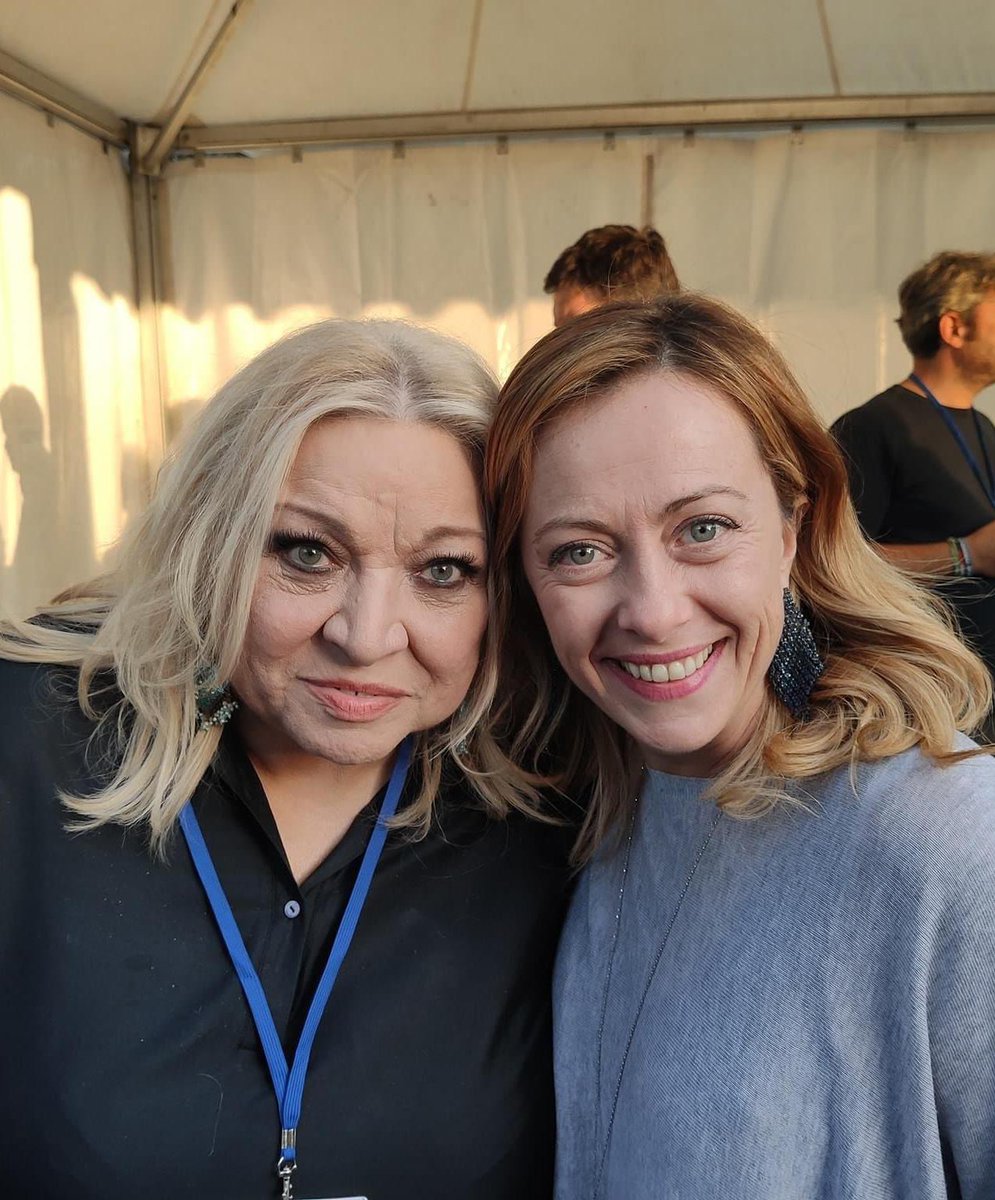 Addio a Maria Giovanna Maglie.
Forte, intelligente, combattiva, una professionista seria e sempre pronta al confronto. Ci mancherà. Le mie più sincere condoglianze a tutti i suoi cari.