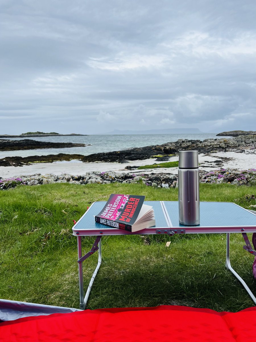 joaniesweeney's tweet photo. Mornings spent well. Windy but cosy in my wee tent ⛺️.. https://t.co/kxjwweCU7J