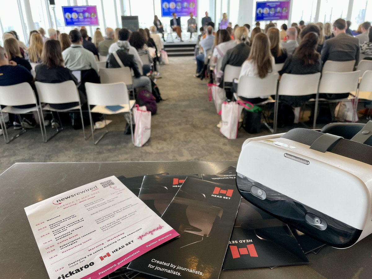 Head Set Immersive tweet media