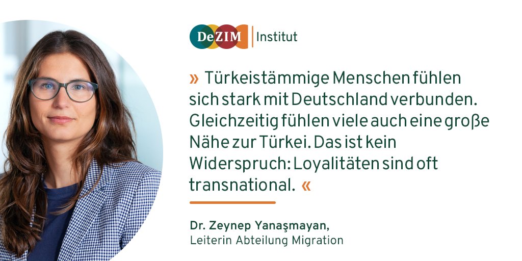 DeZIM-Institut (@deziminstitut) on Twitter photo Bis morgen können die Wahlberechtigten in 🇩🇪 an der #Stichwahl in der #Türkei teilnehmen. Im 1. Wahlgang stimmten ~ 65% für #Erdogan. Wir haben Türkeistämmige zu ihrem Verhältnis zu 🇩🇪 & 🇹🇷 und zu ihren Wahlpräferenzen befragt: dezim-institut.de/aktuelles/aktu…  Zentrale Befunde im 🧵. 1/8 Bis morgen können die Wahlberechtigten in 🇩🇪 an der #Stichwahl in der #Türkei teilnehmen. Im 1. Wahlgang stimmten ~ 65% für #Erdogan. Wir haben Türkeistämmige zu ihrem Verhältnis zu 🇩🇪 & 🇹🇷 und zu ihren Wahlpräferenzen befragt: dezim-institut.de/aktuelles/aktu…  Zentrale Befunde im 🧵. 1/8