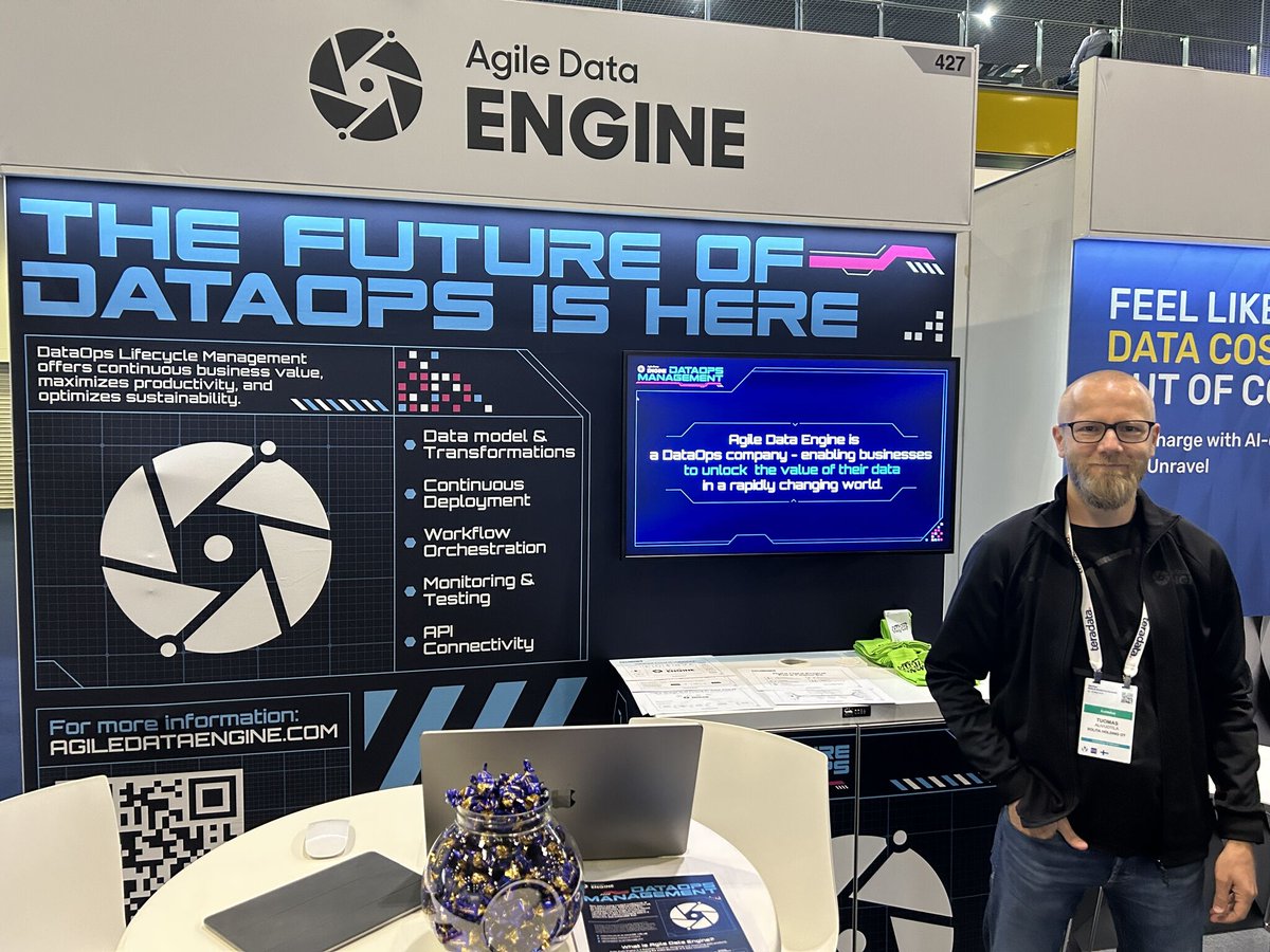 AgileDataEngine's tweet image. 2nd day! Meet us at @Gartner_inc Data & Analytics Summit! 🇬🇧Booth 427 ✨
Check also our keynote on Wednesday May 24th, at 10 AM with our customer Timo Salonen, Head of Retail Data and Analytics at @sryhma!
#GartnerDA #DataOpsManagement
@Solita_Insights @SnowflakeDB #dwh #dw #dv