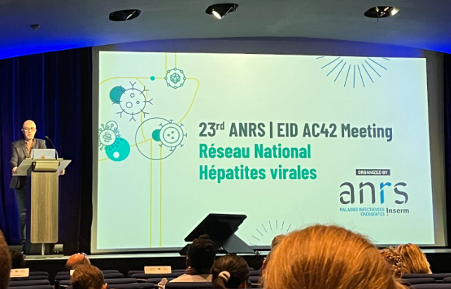 CIRI_Lyon's tweet photo. [ÉVÉNEMENT]🗣️

Ce matin a débuté le 23ème meeting du Réseau National des Hépatites virales à Paris !

Des membres des équipes @EvirTeam et @HepvirTeam  du CIRI participeront aux différentes sessions organisées aujourd'hui et demain. 
Le programme complet :
https://t.co/ZFOmPUMU62 https://t.co/Emis5SwIw8