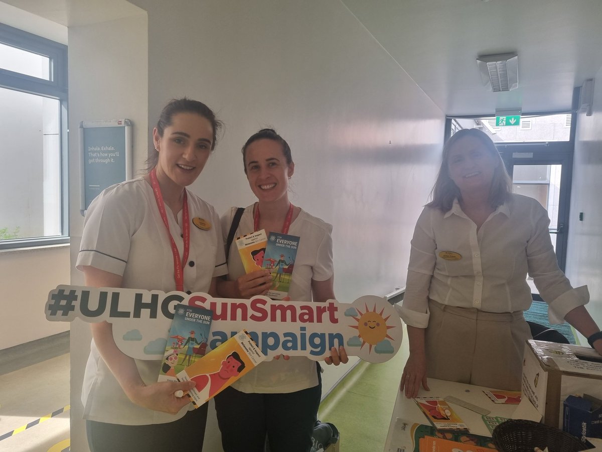 Ennis Hospital @ULHospitals were delighted to welcome @EvelynPower7 to promote the SunSmart campaign during Melanoma Awareness Month. #SunSmart @TriciaBuckley19 @jojocrowe86 @SRosengrave @MauraKeane70 @carmelmci2013 @sarahcollins50 @LorraineTuohy1 @DorisLiddy