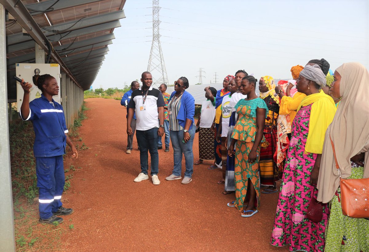 Zagtouli solar power plant visit.  Understanding the functioning, the importance &amp; to see the applications of solar energy. The solar grandmothers came out very motivated to promote ☀️energy <a href="/FPA2/">FPA2</a> <a href="/gggi_hq/">GGGI</a>, Regional <a href="/BarefootCollege/">Barefoot College International</a>  #BurkinaFaso #EnvironmentMinistry <a href="/MalleFofana/">Malle Fofana</a>