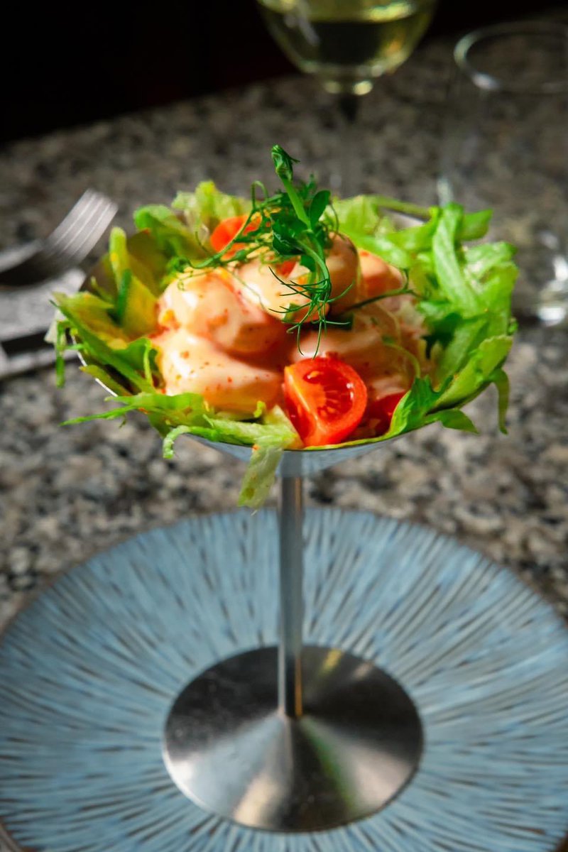 Vincenzos Grill…

2 course € 24.50 
3 course for €29.50. 

Available daily from noon to 10pm, making it the perfect stop for lunch or dinner. 

Discover all our tempting dishes by checking out our menu on thesavoycollection.com/.../vincenzo-g….

#limerick #VincenzoGrill #LunchDate #Weekday