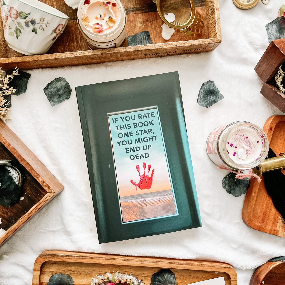 Bookslovereade1's tweet photo. Well this book was a TREAT! I don’t read many thrillers but this one honestly had be hooked from page one!
A few WTF nooooo moments as well, but so well written!
The Last Word by Taylor Adams out now
Full review https://t.co/JVorns6167
#BookTwitter #bookreview #hodderbooks https://t.co/8viPooYOjU