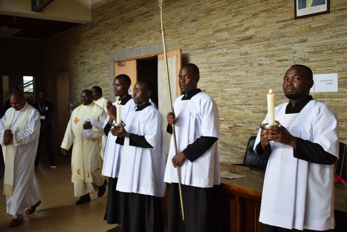 lucas_ojiambo's tweet photo. Cuea alter servers during CAPEIA CONFERENCES holy mass celebrations.
Enroll at this great institutions for September intqke#experiencecuea
#studyincuea
@cuea_official
@VcCuea
#uniofchoice https://t.co/h3hy4k45XR