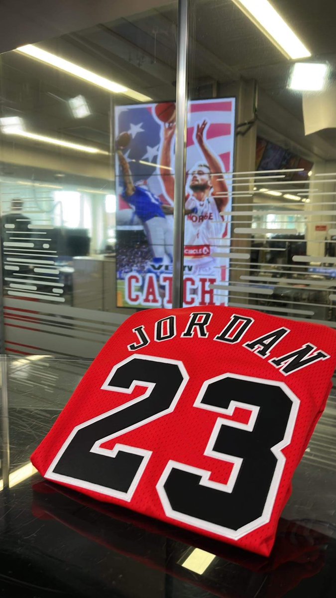 Må pynte litt ekstra til sesongens siste #Catch – kommer på VGTV i ettermiddag! 🏀

<a href="/magdog25/">Magnus Midtvedt</a>