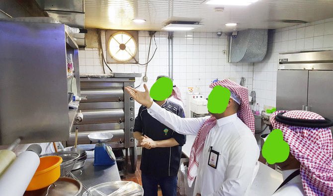 Badr_Alzahrani's tweet photo. 💡🚨

عندك مشروع وتمارس نشاط تجاري نظامي وتجيك مخالفات وغرامات؟ 

كلنا نعرف ان المشاريع والانشطة التجارية بكل احجامها وانواعها تواجه تحدي في موضوع المخالفات والغرامات، خصوصاً الفترة الحالية.

تعال بنسولف شوي عن المخالفات والغرامات وآلية الاعتراض عليها،وبنفهمها اكثر ان شاء الله https://t.co/n2IOAJ3TFe