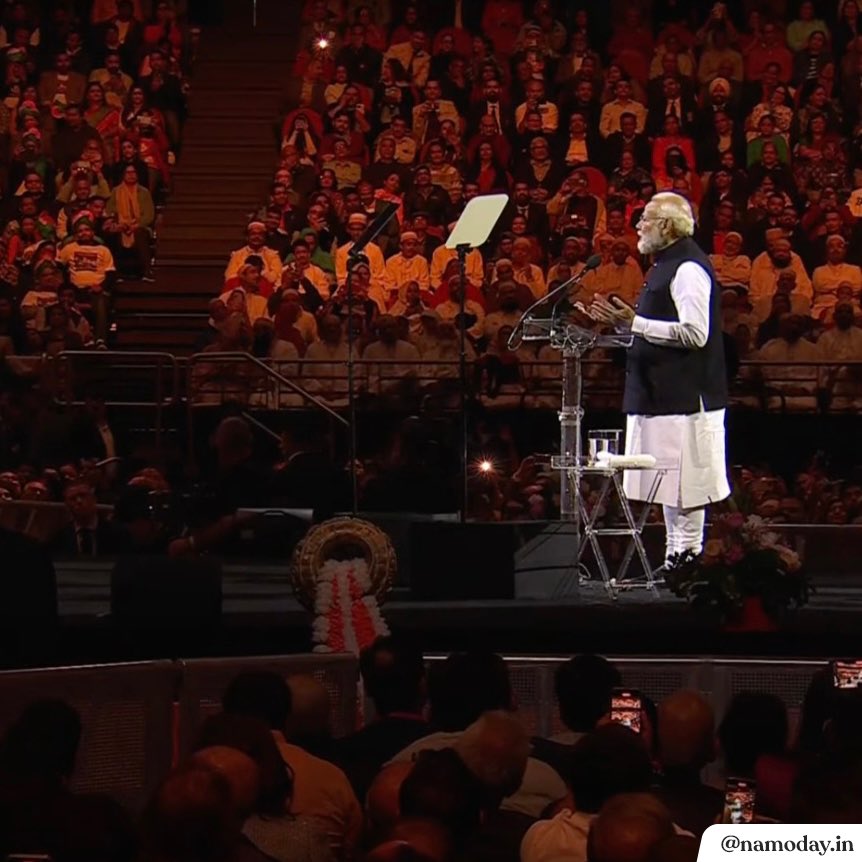 theranjanmayank's tweet image. pov- pm modi in sydney

#PMModi #PMModiInAustralia #modiinaus