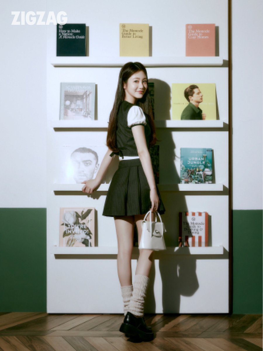 yeeunnshin's tweet photo. https://t.co/kCvwPuyshh