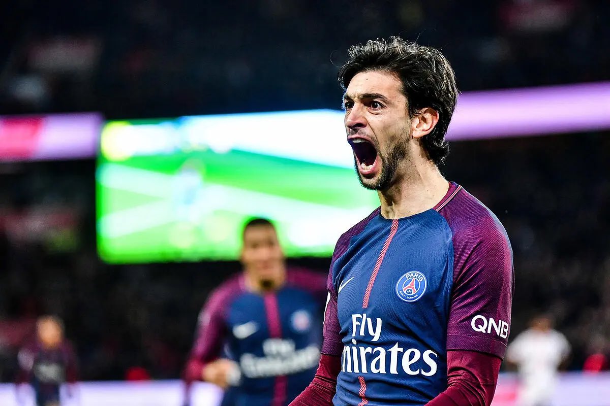 MediaParisien's tweet photo. Javier Pastore c’était le football… https://t.co/6jFDIKDX6T