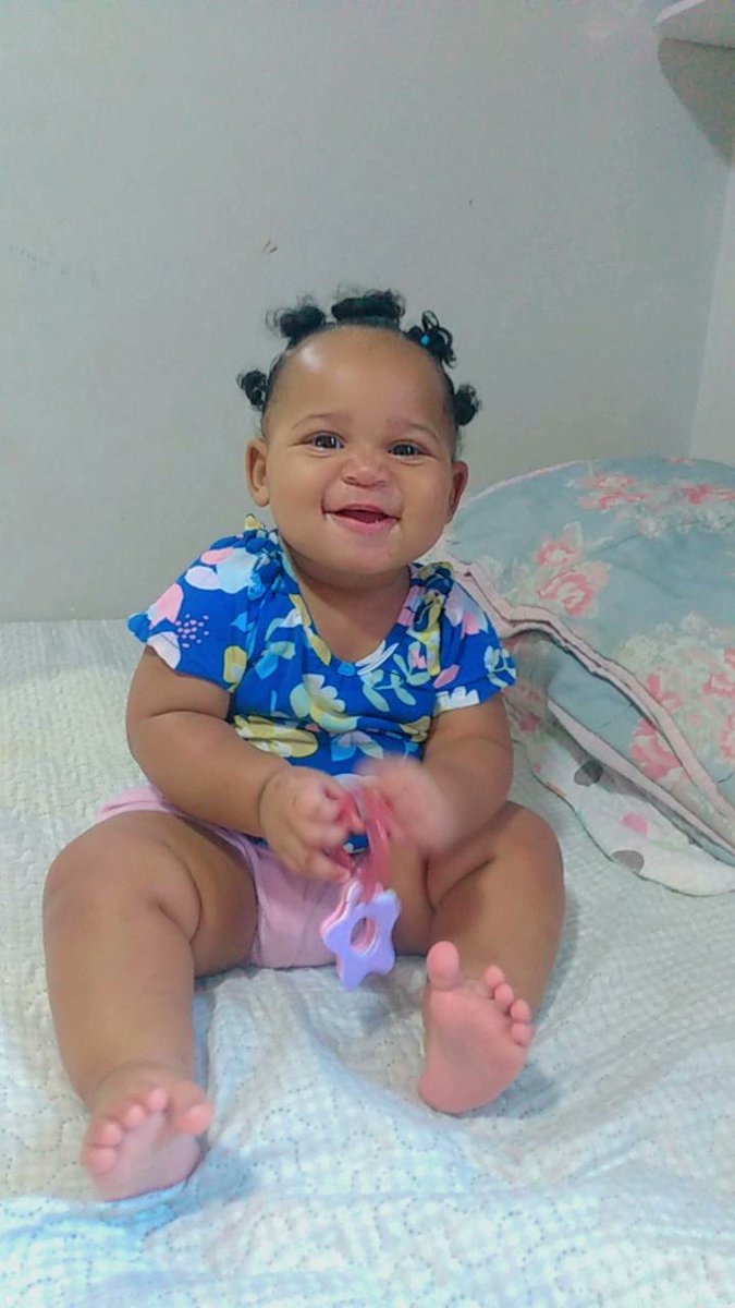 carolinihta's tweet photo. Minha gatinha 💗✨ https://t.co/FrxS7QVAT2