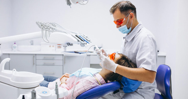 [AVIS D'EXPERT] 🦷 🦻 Prothèses et implants dentaires : pourquoi le marché va s'assagir ? Des éléments de réponse ici xerfi.com/blog/Le_march%… implants-et-protheses-dentaires-a-l-horizon-2025_23SME39 #prothèse #implant #dentaire #100%Santé #AssuranceMaladie