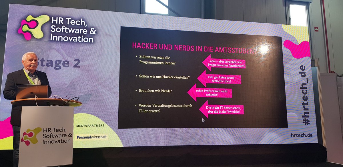 Future Skills - Hacker und Nerds in die Amtsstuben? Welche Skills sind "Future Skills" in der Verwaltung. Keynote auf der HR Tech, Software &amp; Innovation in Köln.