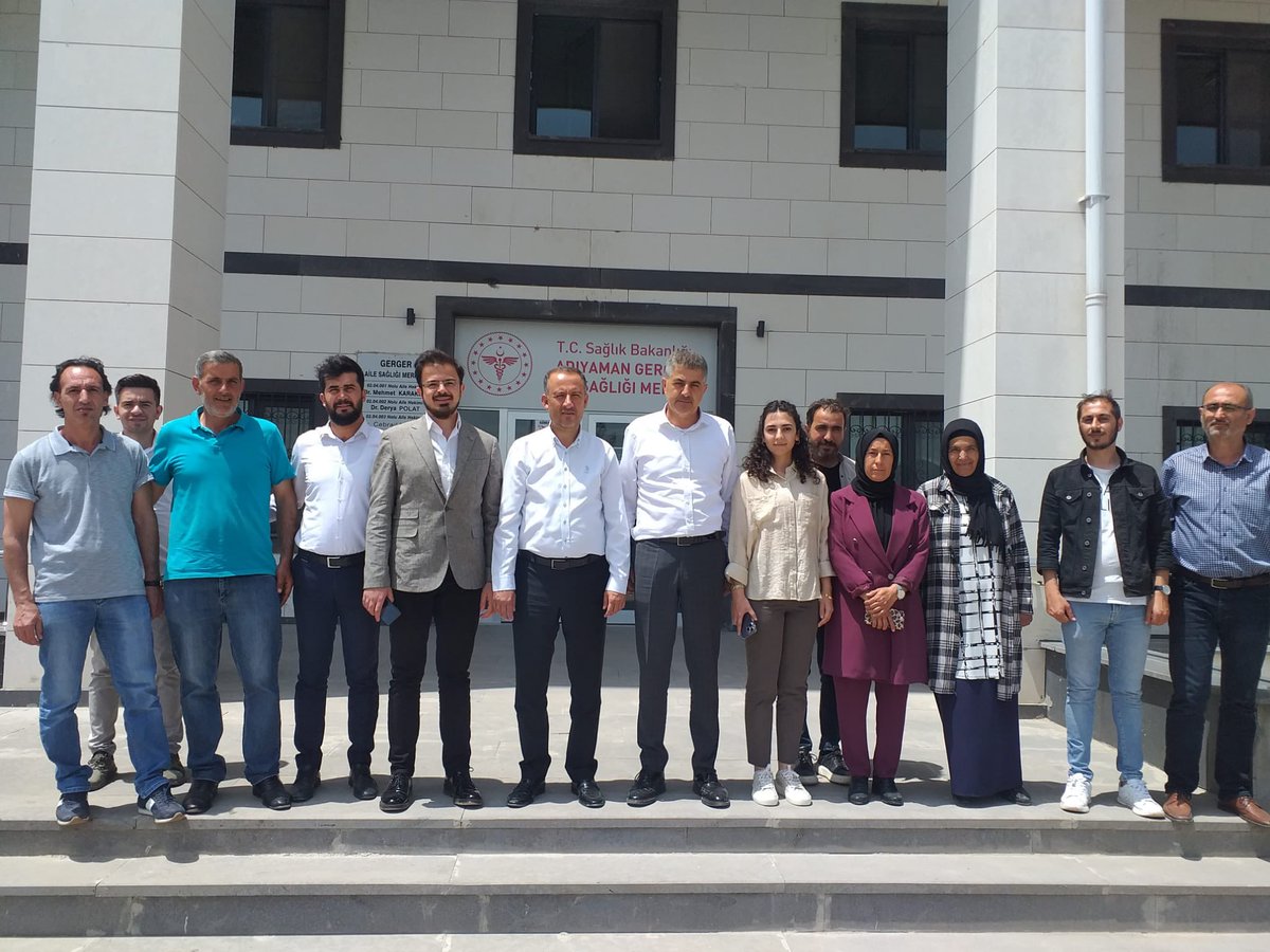 Gerger ilçe devlet hastanesi başhekimi Osman Semih Özbek,Aile sağlığı merkezi ve çok kıymetli sağlık çalışanlarımızı ziyeret ettik.
Tüm Sağlık çalışanlarımıza  özverili çalışmalarından ötürü teşekkür ederim. 
İyiki vardınız ,İyiki varsınız…
<a href="/e_ebulucu/">Emrah Erkan Bulucu</a> <a href="/erkankandemir/">Erkan Kandemir</a> <a href="/RTErdogan/">Recep Tayyip Erdoğan</a>