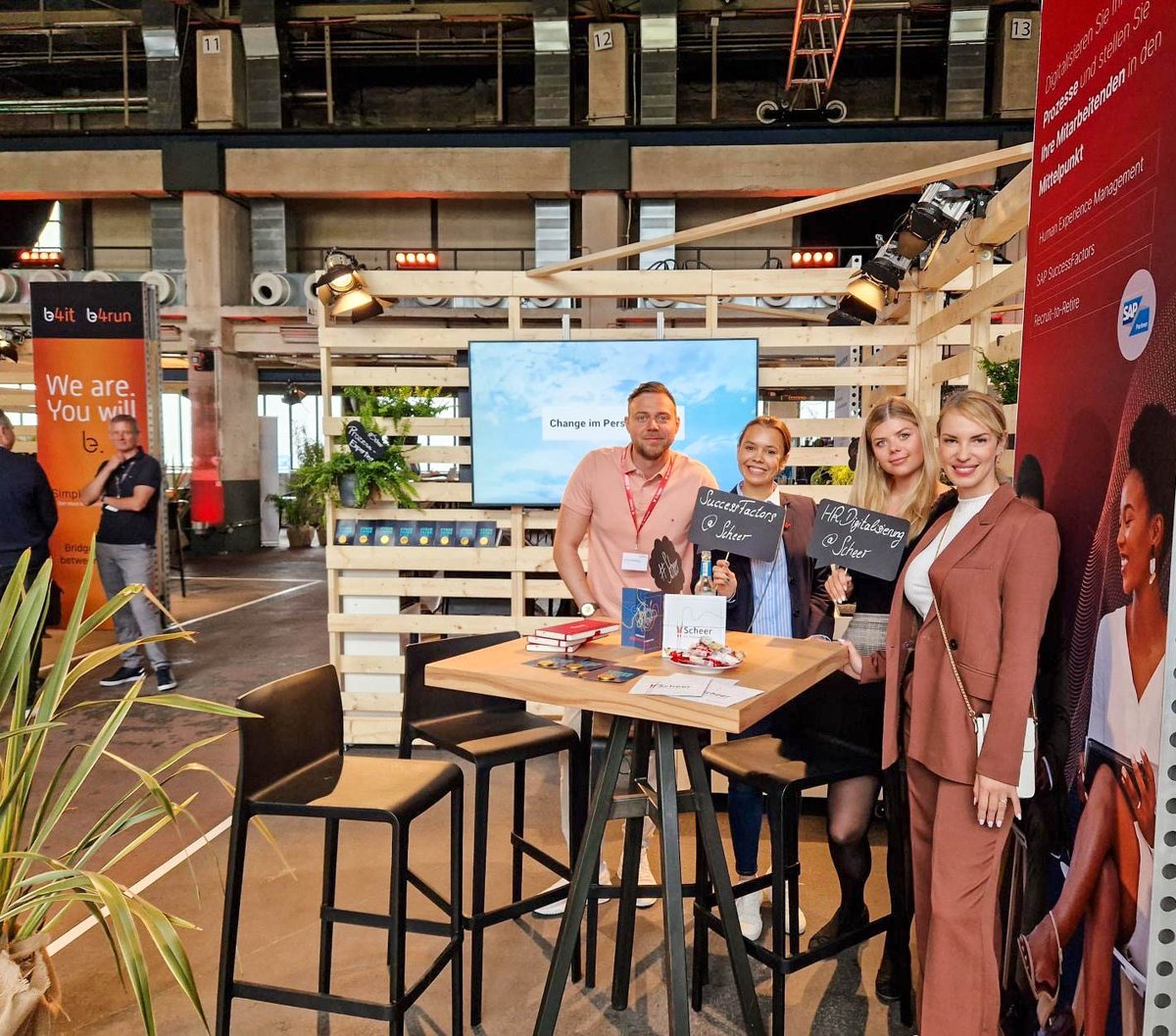 Scheer_GmbH's tweet photo. Heute ist es soweit! Die #COCON23 öffnet ihre Tore und unsere #HXM-Experten sind mit dabei!
Let's get in touch:
📍 Unseren Stand finden Sie in Halle A.37
🎡 Unser Slot beim Networking Wheel: morgen (24.05.), 13-14 Uhr
#NewHybridWork #SuccessFactors #HumanExperienceManagement https://t.co/7d8I7I1GTd