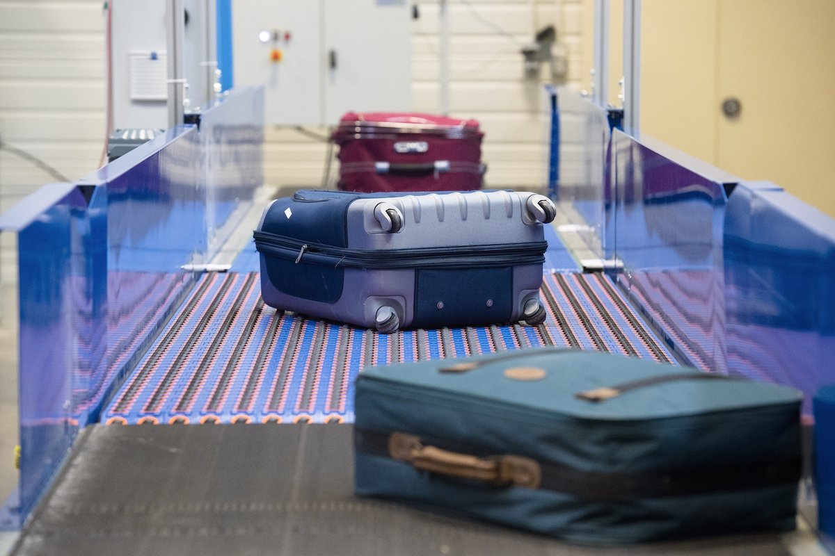 The global baggage handling system market is projected to reach USD 10.3 billion by 2025 from USD 7.5 billion in 2020, at a CAGR of 6.6%.

Latest #Industry Research - marketsandmarkets.com/pdfdownloadNew…

#BaggageHandlingSystem #MarketTrends #Automation #automotive2023  #AsiaOceania #forecast