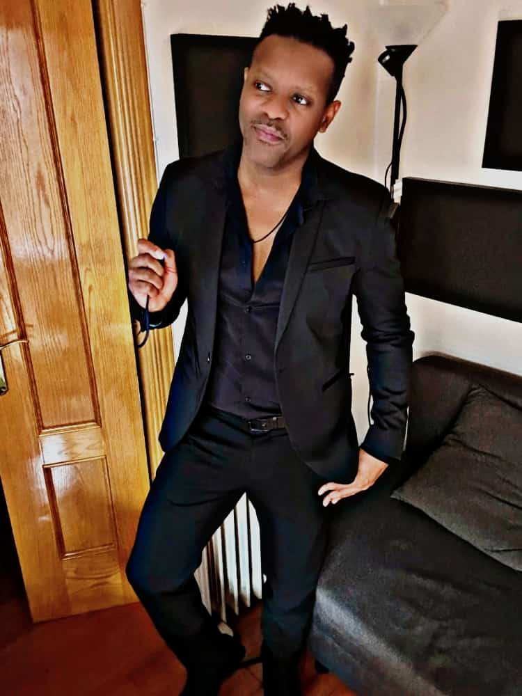 A lovely Tuesday to everyone 🌞🙏❣️
#mlutheartist #newmusicloading