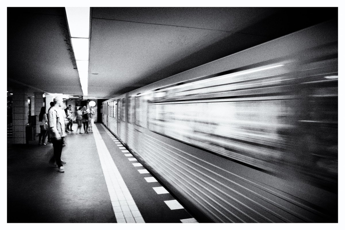 U-Bahnhof Nollendorfplatz

#berlin #ubahn #train #blackandwhitephotography