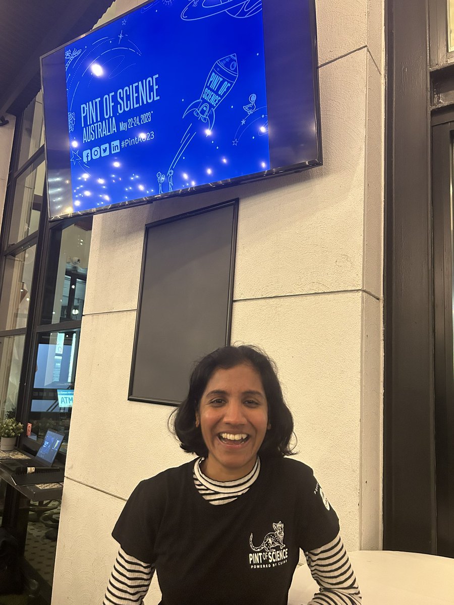 Awesome science comms yet again tonight from <a href="/Charuni_/">Charuni Pathmeswaran</a> at Pint of Science! Talking co-occurring marine and terrestrial heatwaves. #Pint23 #PintAU23