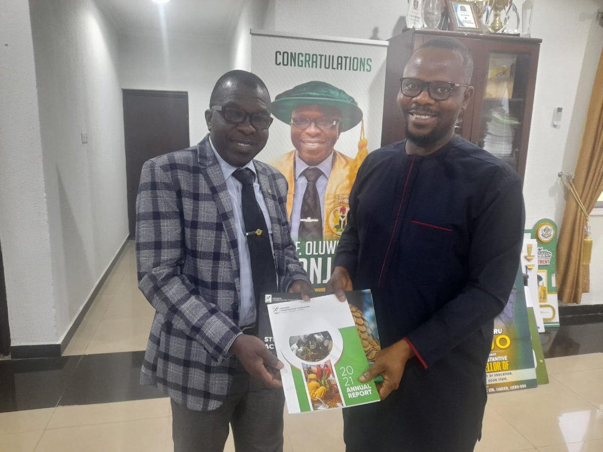 ncfnigeria's tweet photo. In an endeavour to expand partnerships and strengthen #environmentaleducation initiatives in Nigerian tertiary institutions, representatives from NCF recently paid a visit to Prof. Wole Banjo, the Vice Chancellor of Tai Solarin University of Education (TASUED).

#NCF #Nature https://t.co/v3YiMp7TBP