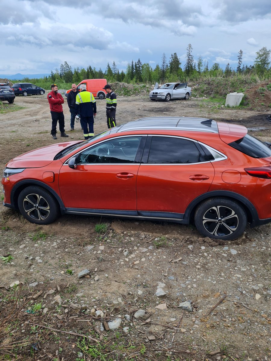 stevelfb's tweet image. It almost feels criminal to set fire to this car, but I'm still going to do it.