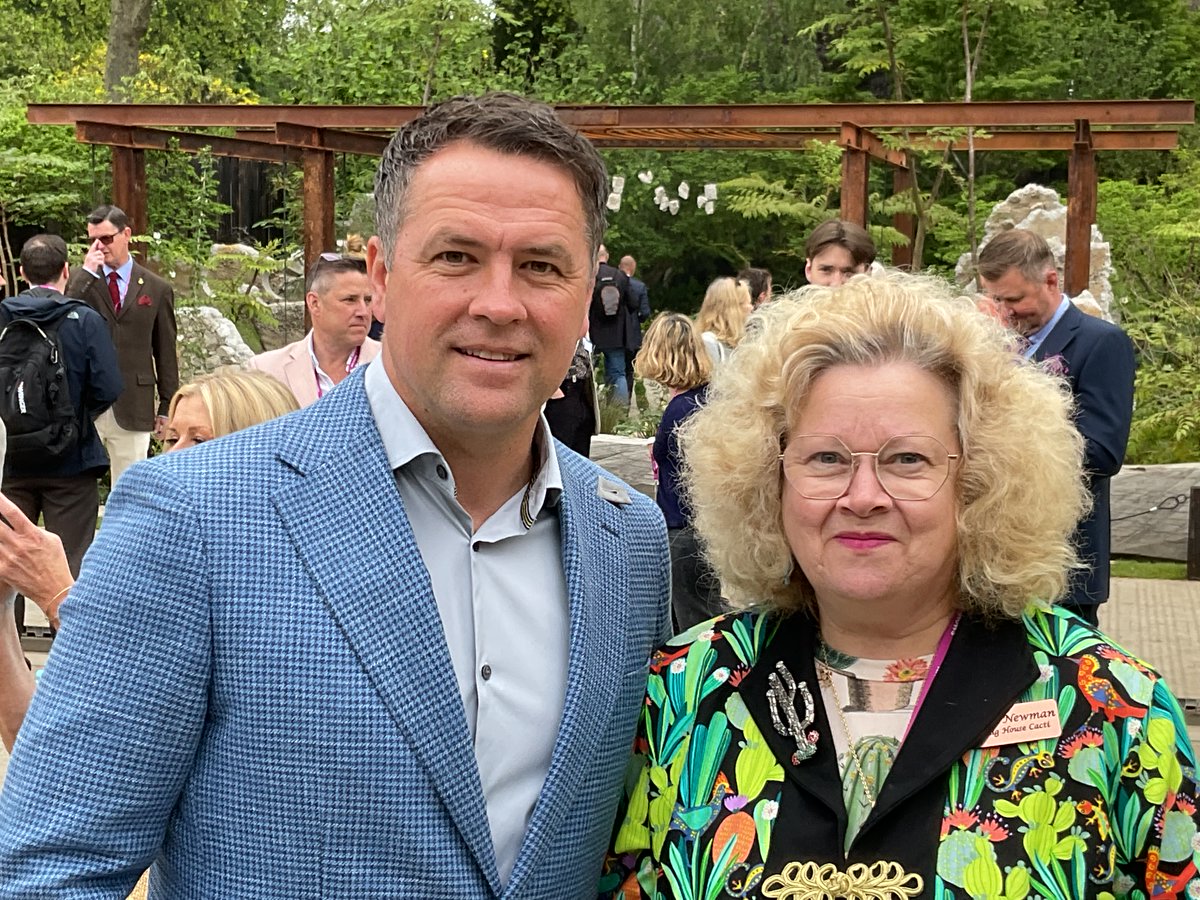 craighousecacti's tweet image. Meeting celebrities at the RHS Chelsea Flower Show #cactuscouple #RHSChelsea #chelseaflowershow2023