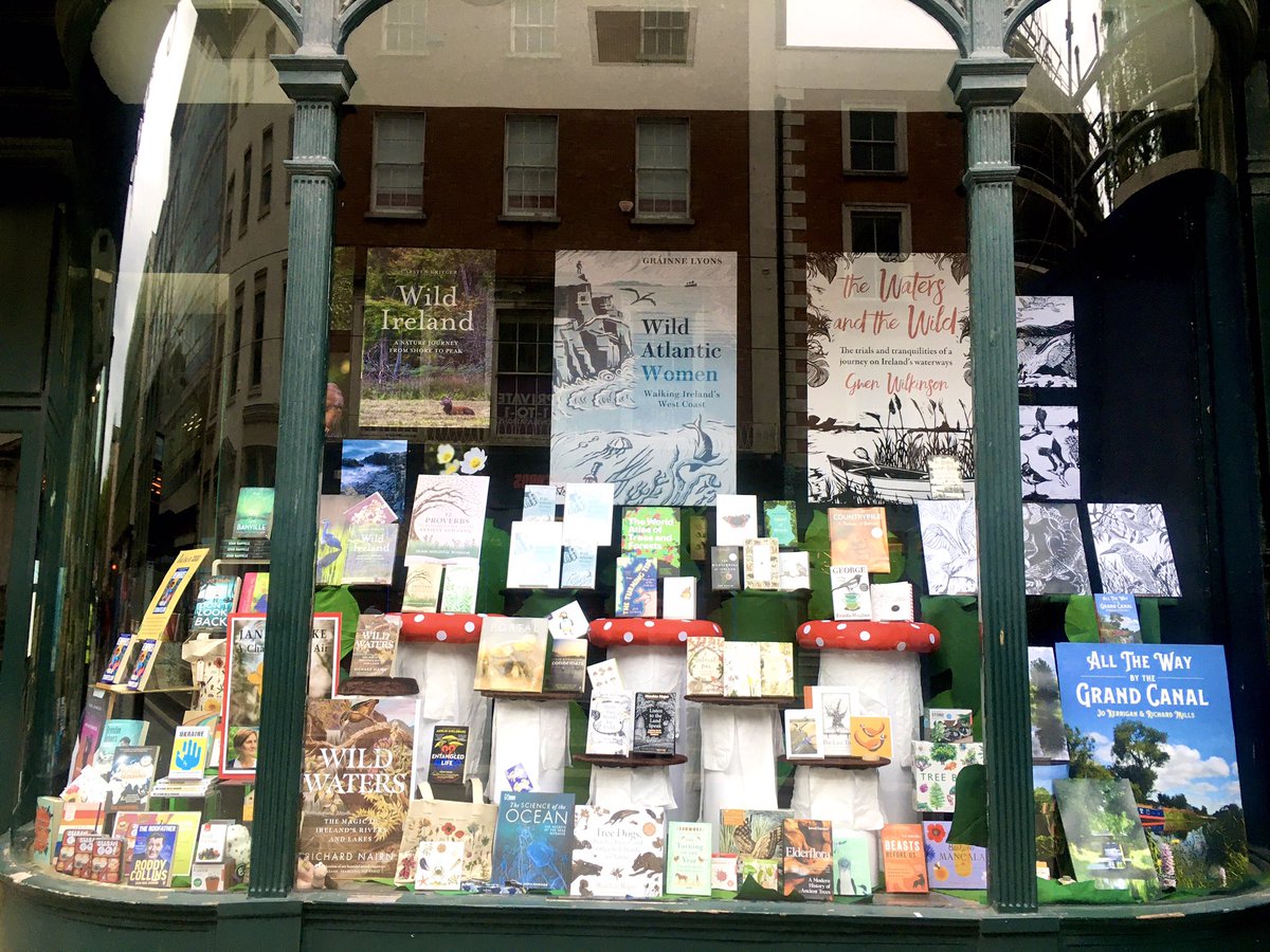 Great to see Wild Atlantic Women by @grainne_lyons taking centre stage in @Hodges_Figgis nature themed window 🍃 🌊 ⛰