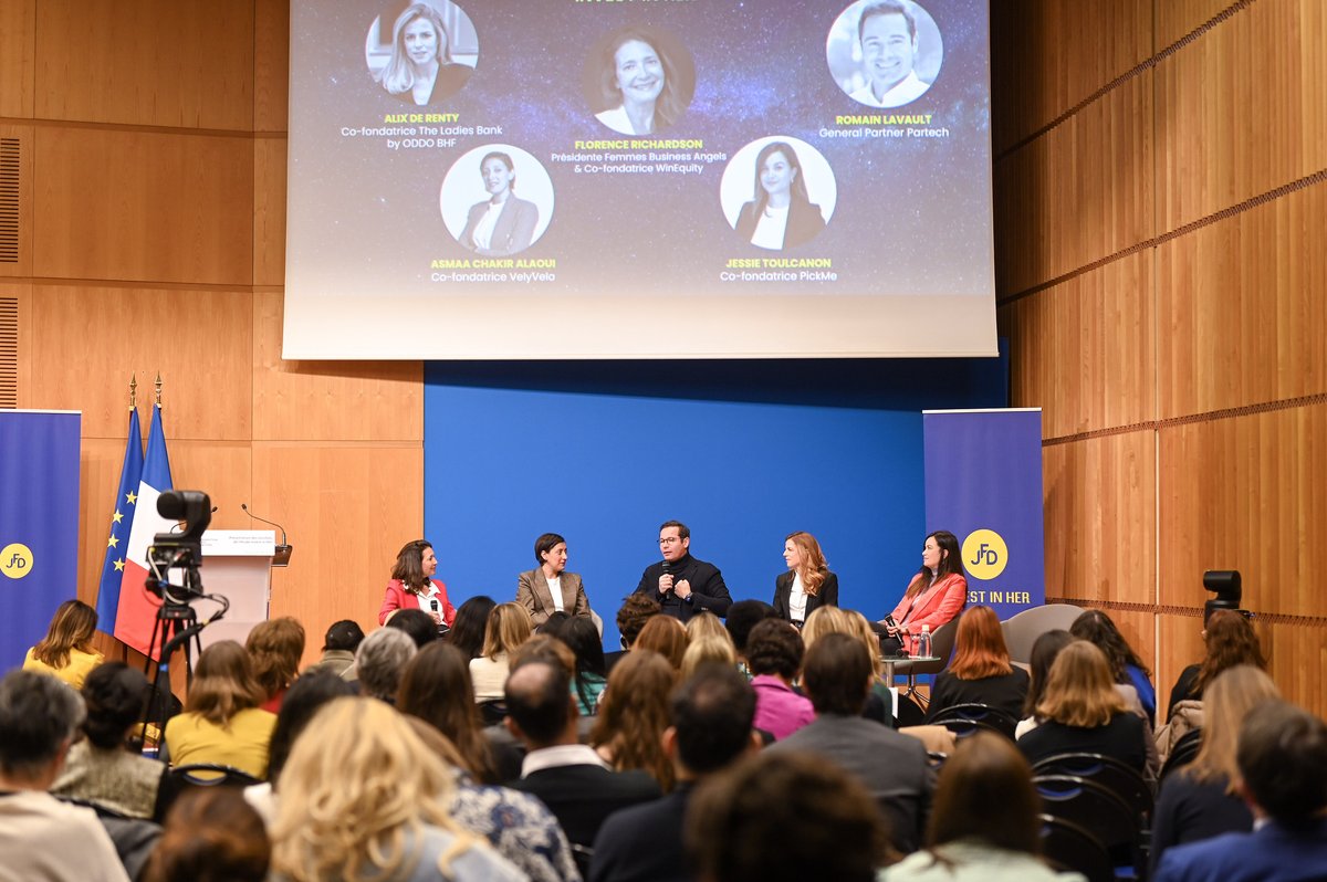 joinjfd's tweet photo. [Elles changent le 🌍 · Voices Mai 2023]
Florence RICHARDSON, co-fondatrice #WinEquity,
promeut une + grande implication d'investisseuses dans l’économie réelle, pour + d'entrepreneures mieux financées et + d’investissement pour un monde + durable.
https://t.co/XhjRKr8Vk1 https://t.co/5tCBv5Ziy7