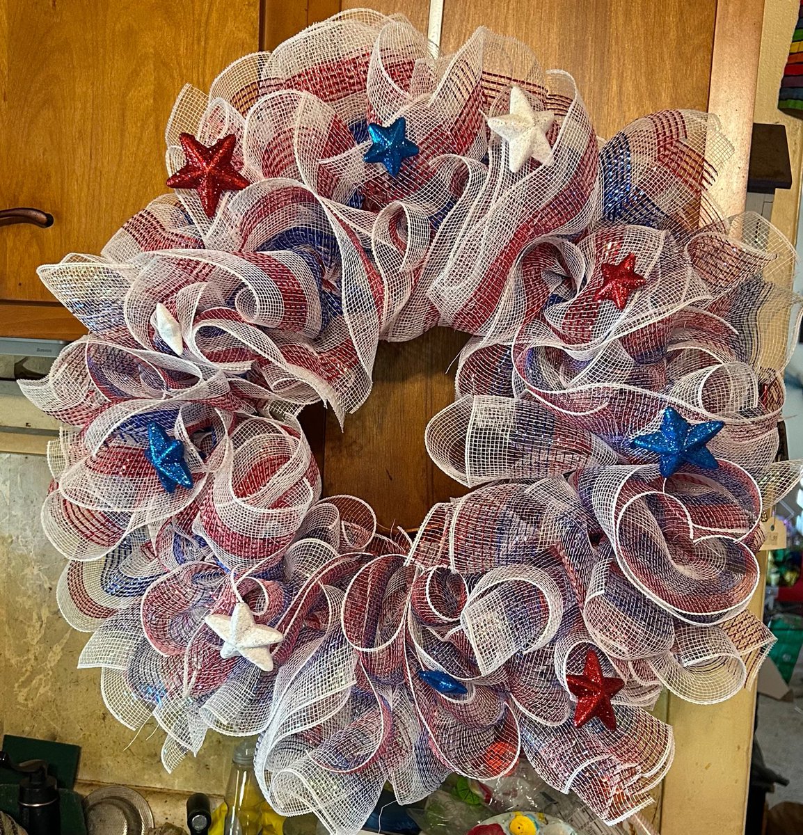 addie_1122's tweet image. #Decomesh #wreath #redwhiteblue #memorialday #july4

etsy.com/listing/148516…