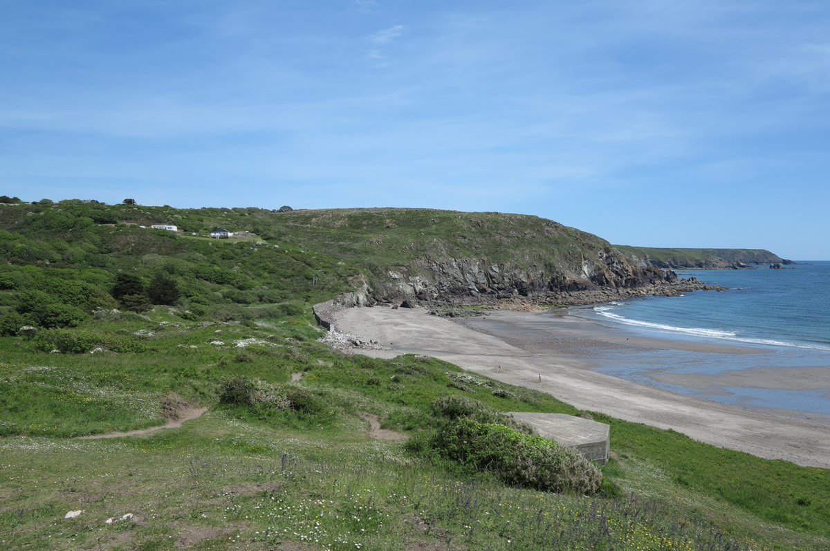 Photos from exploring the coast at Kennack Sands on Sunday afternoon. #cornwall #kennacksands