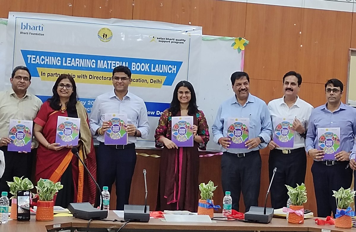 It was surreal feeling to hold the booklet containing your work!
Thankyou @Dir_Education & @bhartifdn for compliling the Teaching learning Material Delhi Edition

An outstanding opportunity & a driving force to take listed TLMs to as many children as possible 
@gupta_iitdelhi